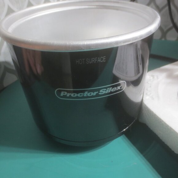 2 Cup Proctor Silex 2 Cup Food Warmer Model 33100. - Picture 9 of 14